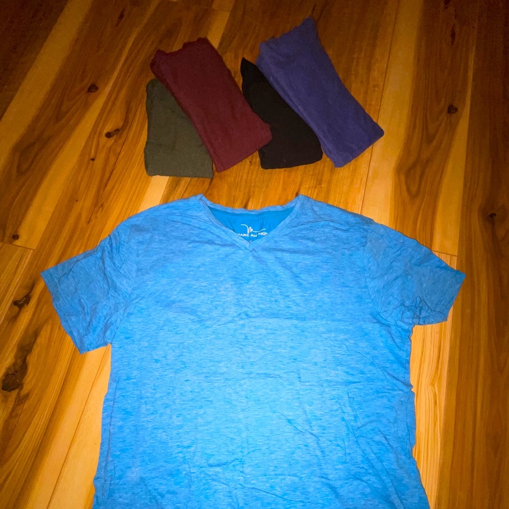 Men’s V-neck Marc Anthony/Express bundle!